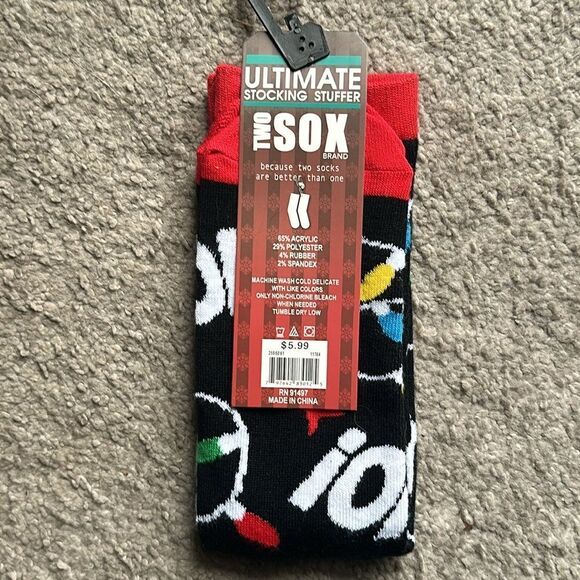 Two Sox Christmas Lights Ho! Ho! Ho! Crew Socks! - Picture 2 of 6